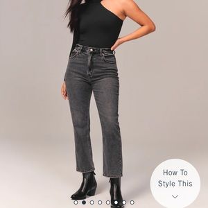 A&F Curve Love Ultra High Rise Ankle Straight Jeans